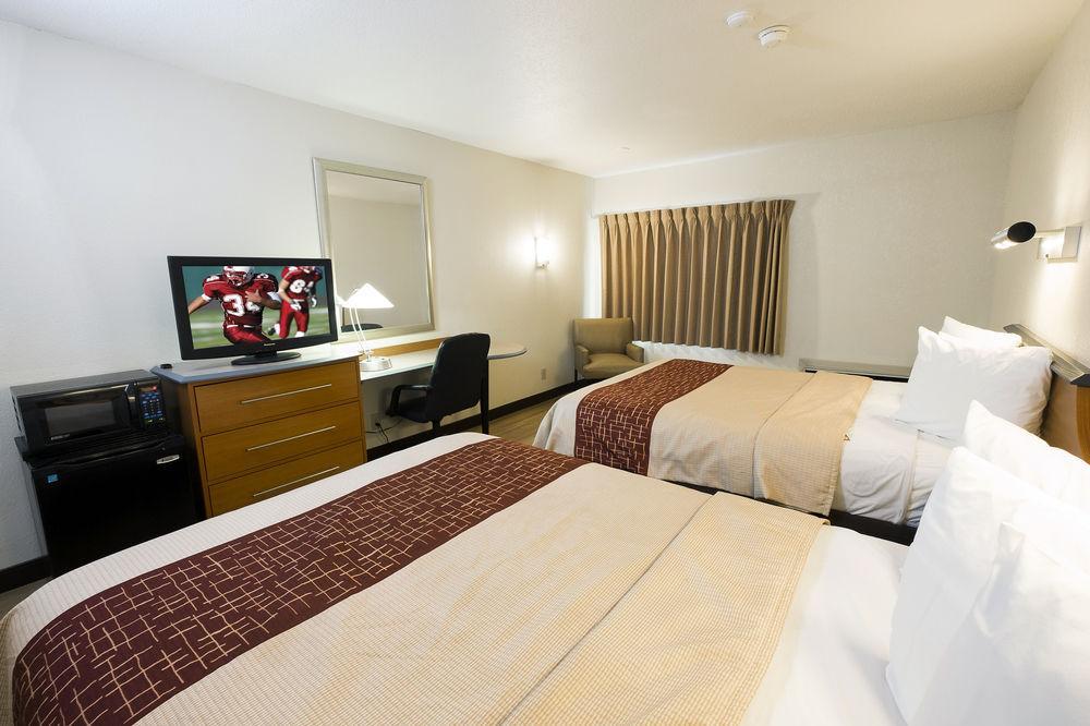 Red Roof Inn Plus+ South Deerfield - Amherst Eksteriør billede